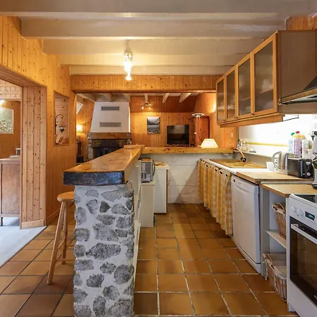 Maison Au Centre Du Village, Cour Privative, Au Calme, Wi-fi, Cheminee, Ideale Pour Familles. - Fr-1-401-234 * Cauterets